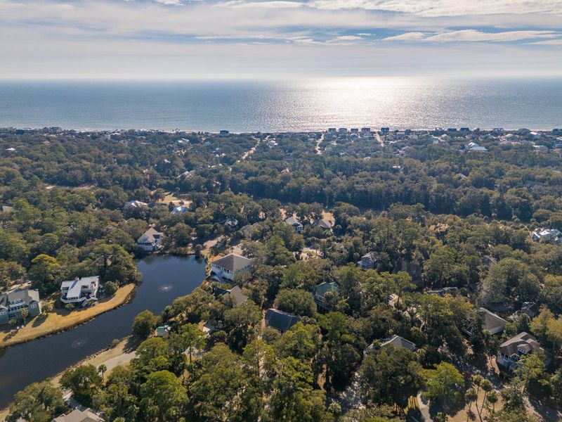 287 Driftwood Ln, Edisto Beach, SC 29438