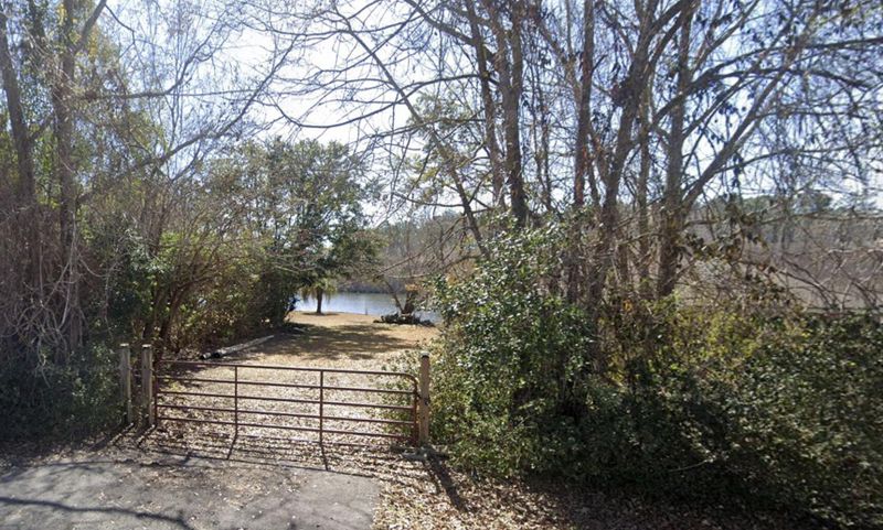 1179 Longpoint Rd, Cross, SC 29436