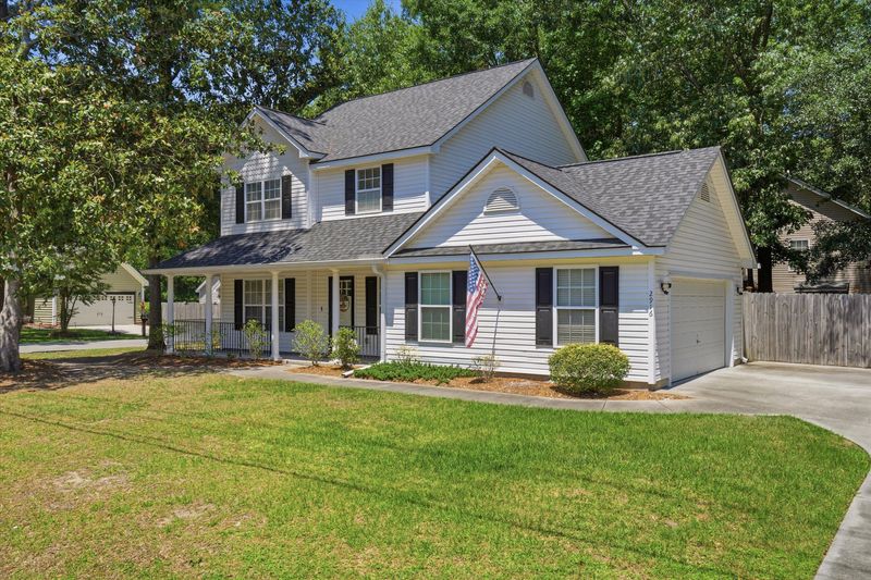 2916 Shadow Ln, North Charleston, SC 29406