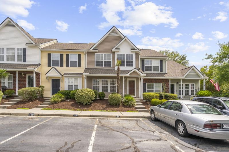 136 Macy Cir, Goose Creek, SC 29445