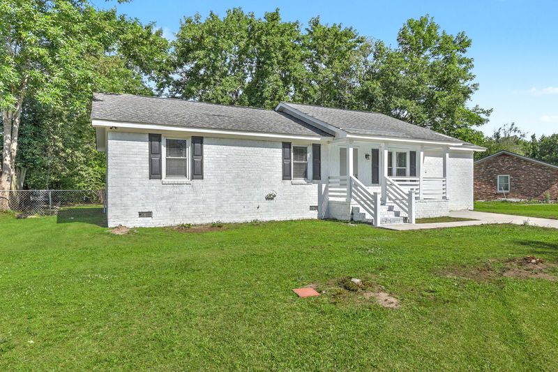 234 Columbia Dr, Ladson, SC 29456