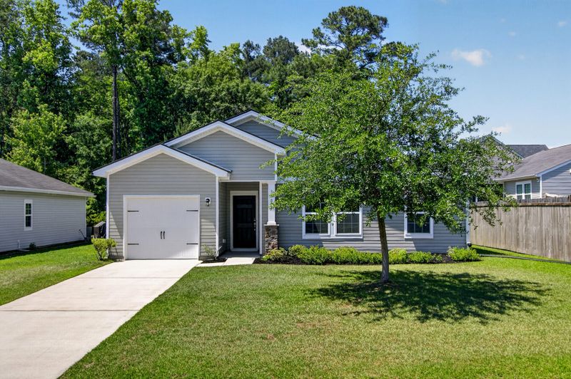 3802 Sourwood Ct, Ladson, SC 29456