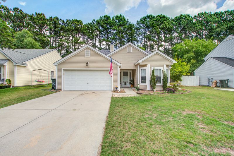 1420 Harbor Mist Ct, Charleston, SC 29492