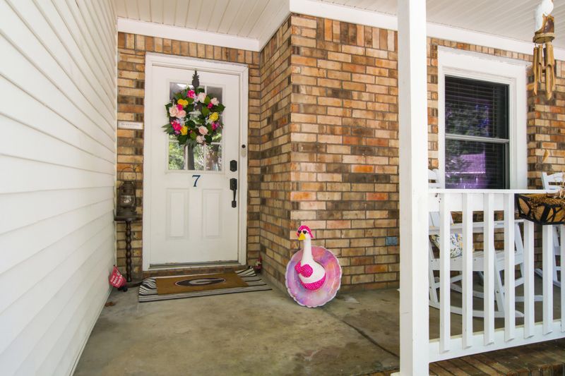 7 Sconesill Ln, Charleston, SC 29414