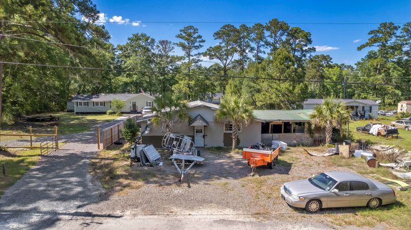 5770 Scott White Rd, Hollywood, SC 29449