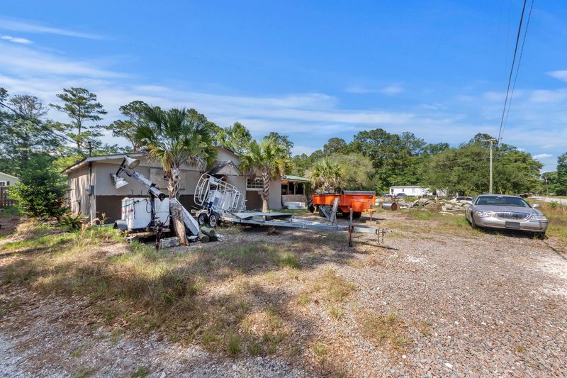 5770 Scott White Rd, Hollywood, SC 29449