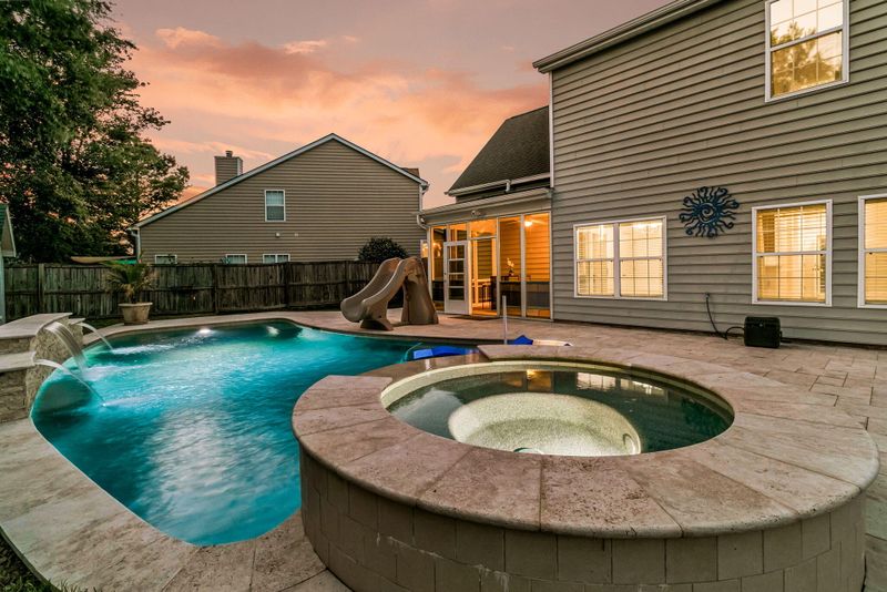 1412 Kinglet Ln, Hanahan, SC 29410
