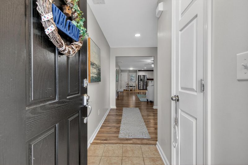 1124 Flyway Rd, Summerville, SC 29483