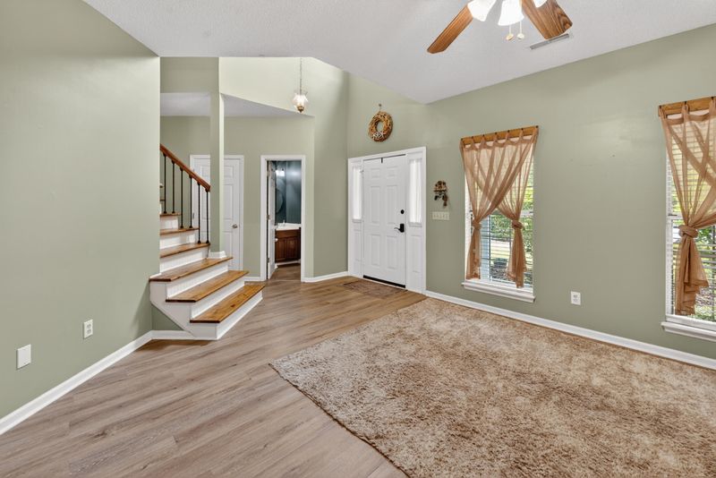 236 Smithfield Ave, Summerville, SC 29485