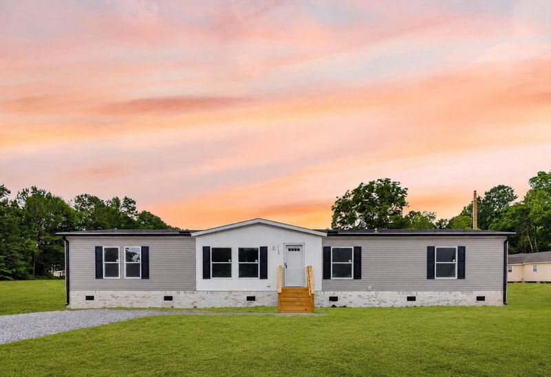 1185 Forty One Rd, Saint Stephen, SC 29479
