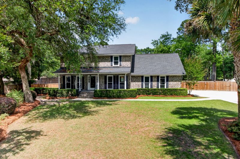 104 Laurens Ct, Summerville, SC 29485