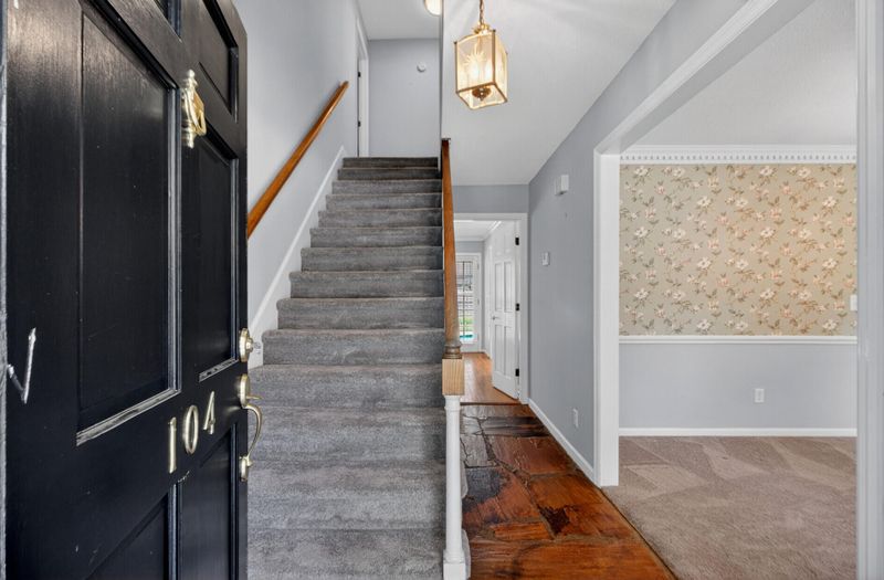 104 Laurens Ct, Summerville, SC 29485