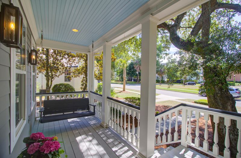 1061 Barfield St, Charleston, SC 29492