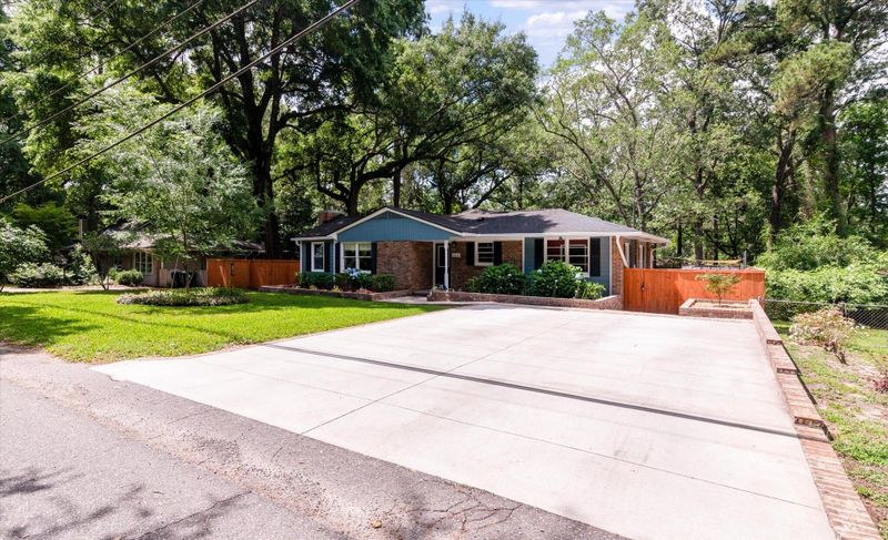 112 Live Oak Rd, Summerville, SC 29485