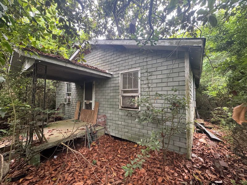 1327 North And South Rd, Charleston, SC 29412