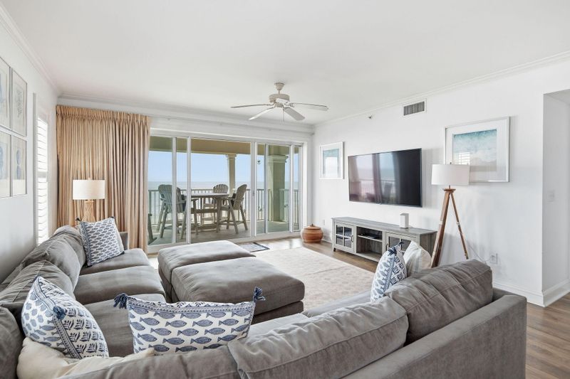 1010 Ocean Blvd #301, Isle Of Palms, SC 29451