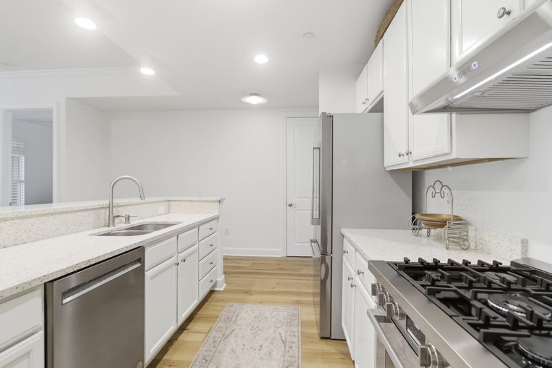 135 Pier View St #105, Charleston, SC 29492