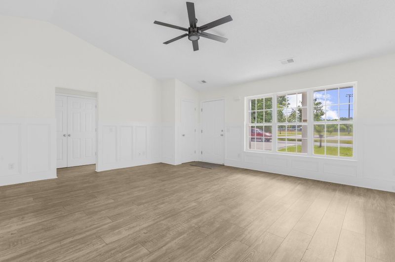 207 Amy Dr, Goose Creek, SC 29445