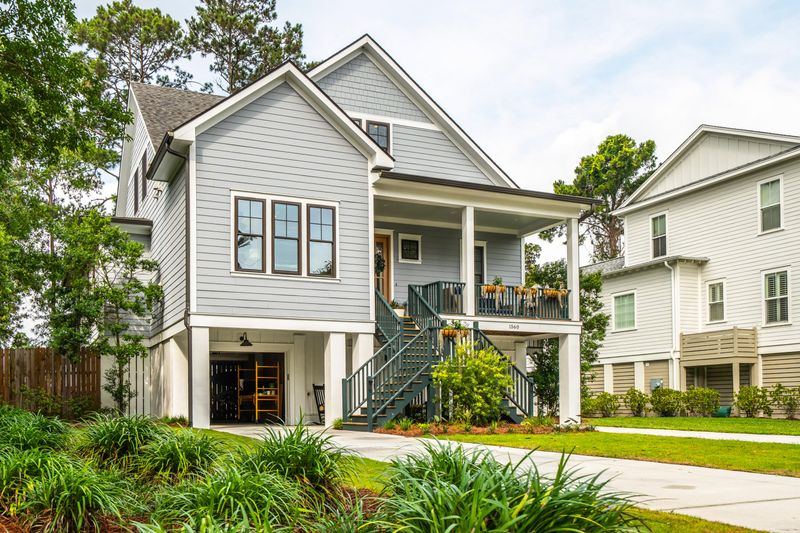 1560 Appling Dr, Mount Pleasant, SC 29464