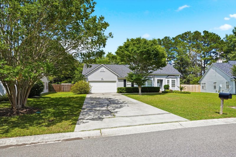 232 Saint Awdry St, Summerville, SC 29485