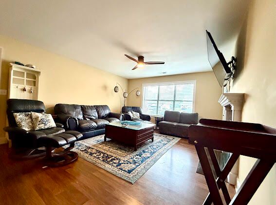 2011 N Highway 17 #1700a, Mount Pleasant, SC 29466