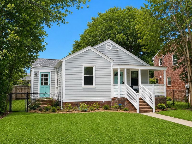 168 Dunnemann Ave, Charleston, SC 29403