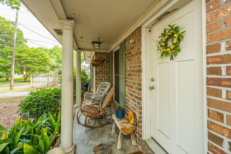 704 Marlin Ln, Charleston, SC 29412