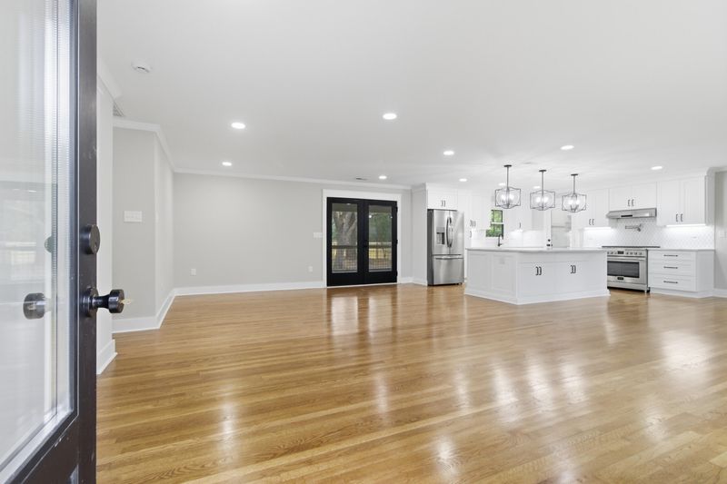 754 Beauregard St, Charleston, SC 29412