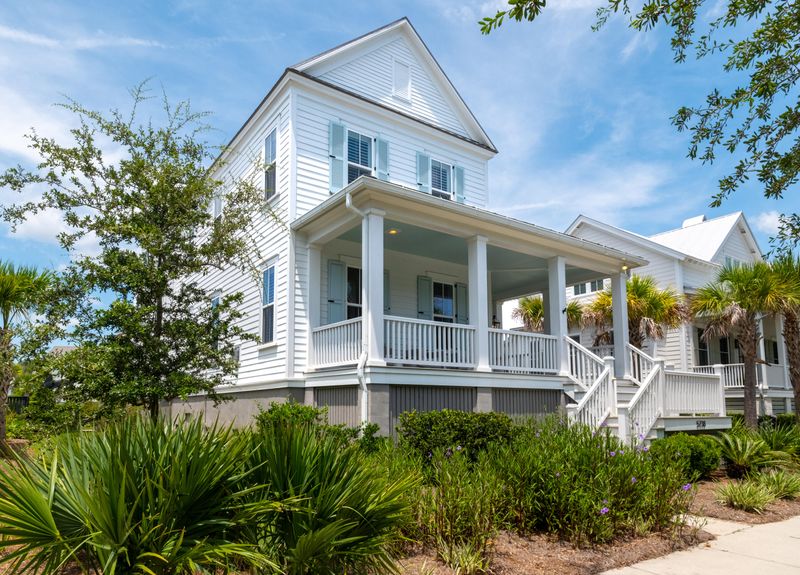 5738 Kiawah River Dr, Johns Island, SC 29455