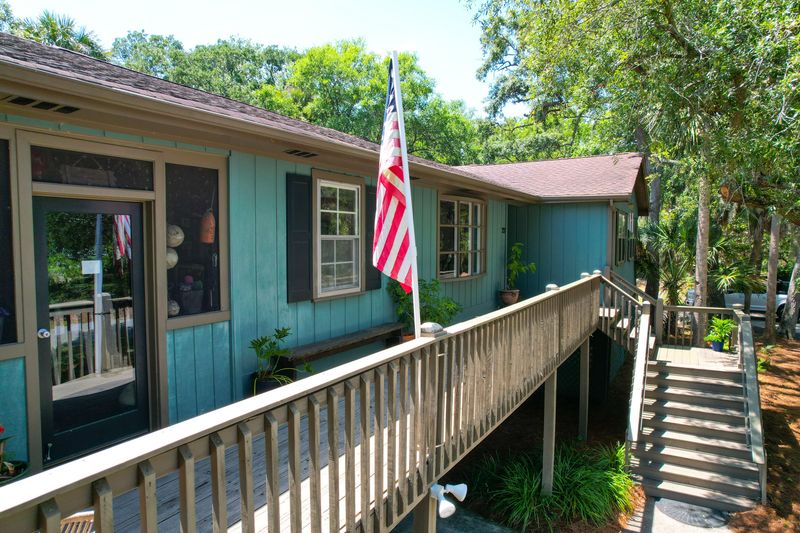 27 41st Ave, Isle Of Palms, SC 29451