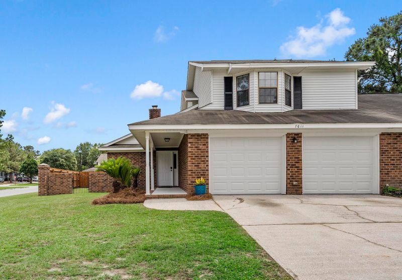 7611 Valleyview Cir, North Charleston, SC 29418