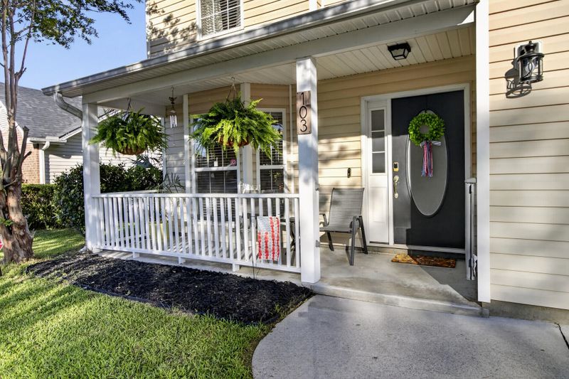 103 Egret Ln, Goose Creek, SC 29445