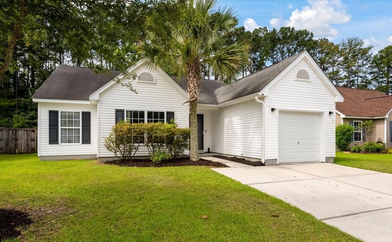 120 Avonshire Dr, Summerville, SC 29483