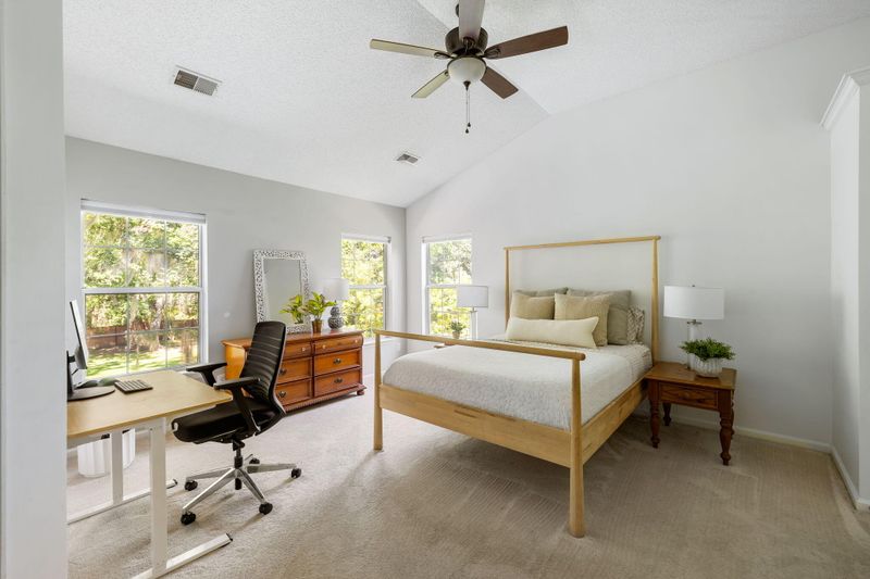 8514 Kennestone Ln, North Charleston, SC 29420