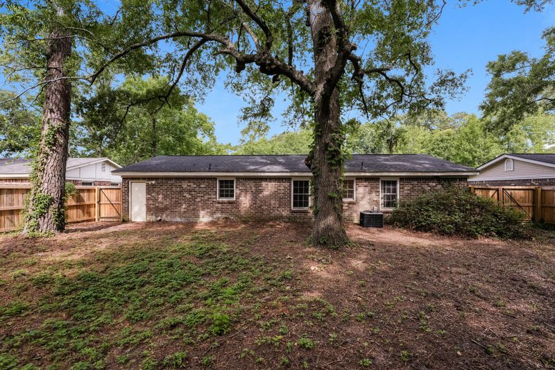 313 Water Oak Dr, Goose Creek, SC 29445