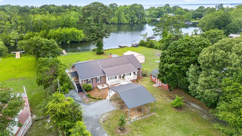 201 Lake Moultrie Dr, Bonneau, SC 29431