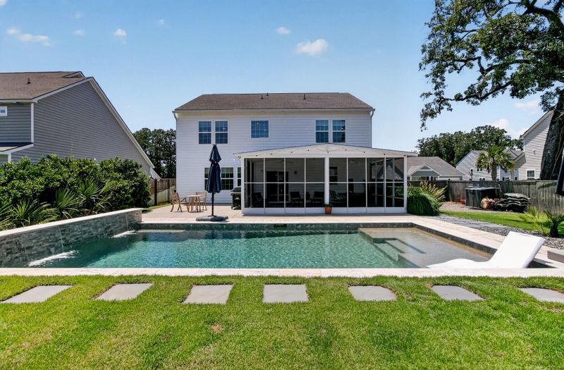 1907 Sweetfern Rd, Hanahan, SC 29410