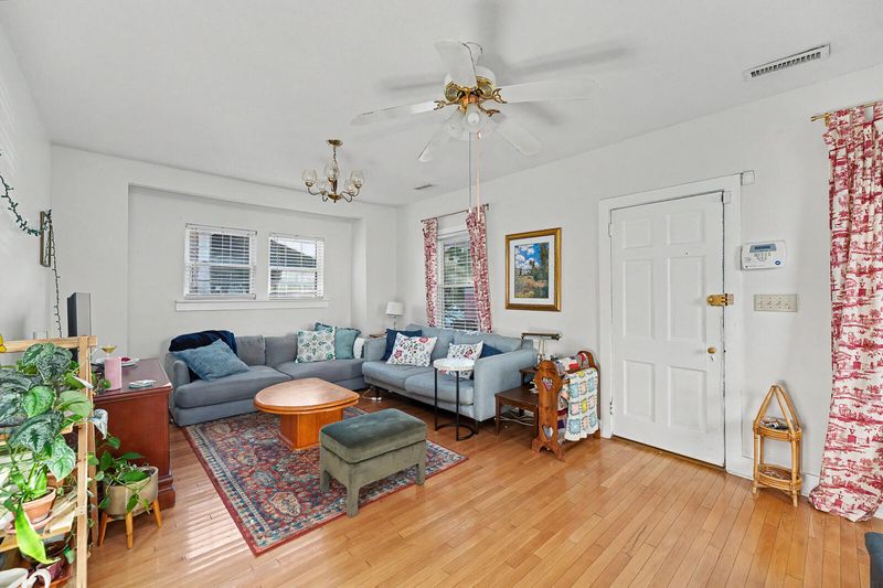 7 Poplar St, Charleston, SC 29403