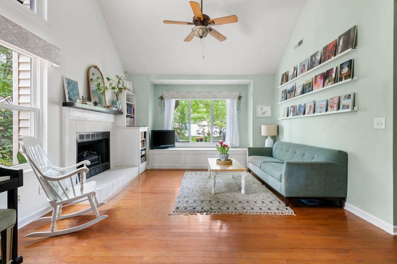 738 Boyce Ct, Charleston, SC 29412