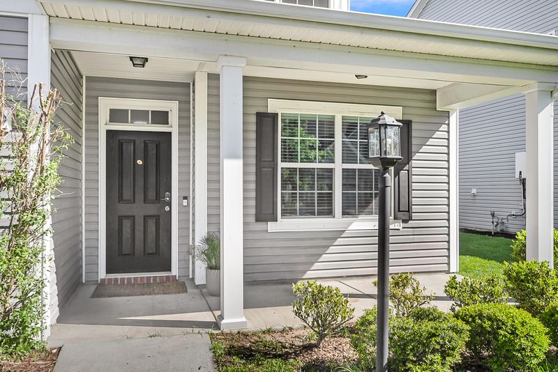8113 Saveur Ln, Charleston, SC 29406