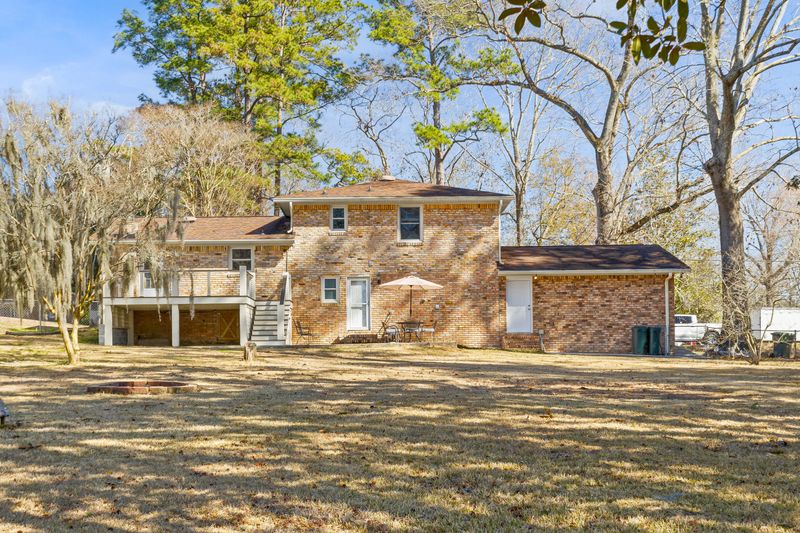117 Goose Creek Dr, Goose Creek, SC 29445