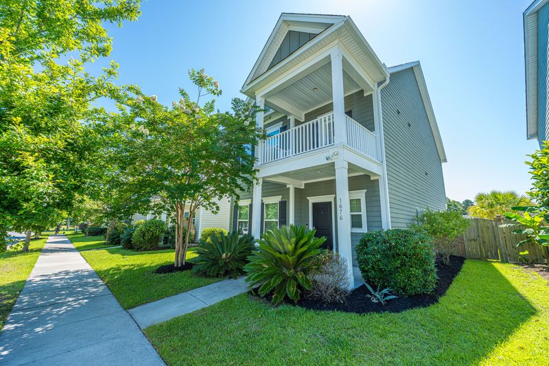 1676 Emmets Rd, Johns Island, SC 29455