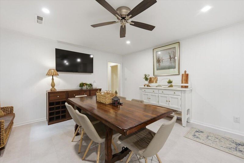 7 Andrea Ct, Hanahan, SC 29410
