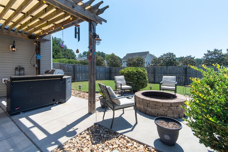 253 Cameron St, Summerville, SC 29486