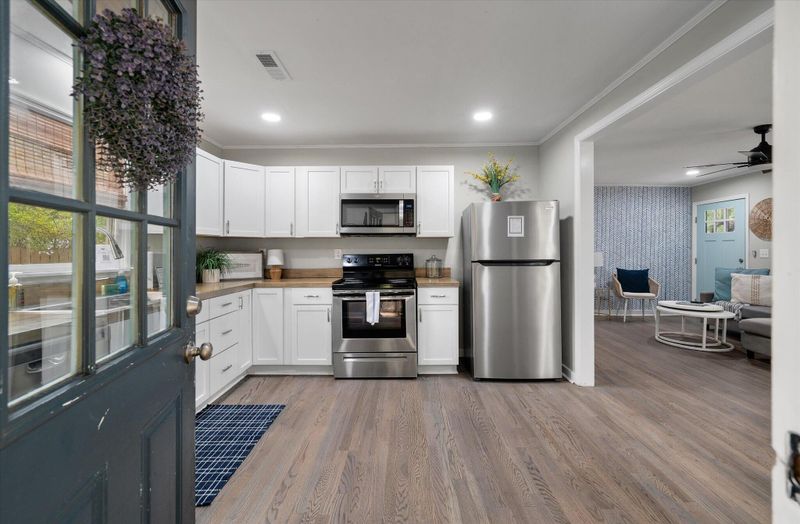 5736 Allison Ave, Hanahan, SC 29410