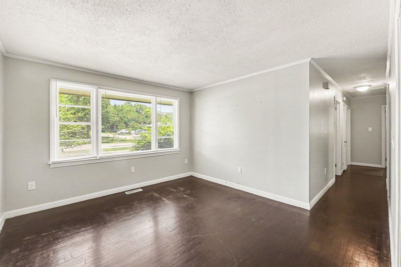 2755 Louise Dr, North Charleston, SC 29405