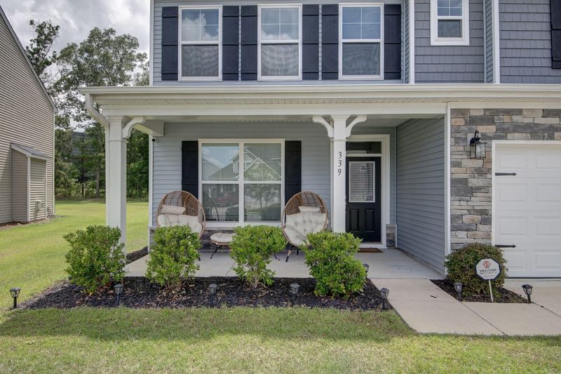 339 Blue Oak Dr, Moncks Corner, SC 29461