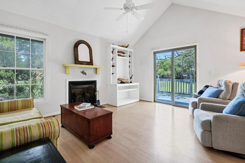 210 Sea Cloud Cir, Edisto Beach, SC 29438