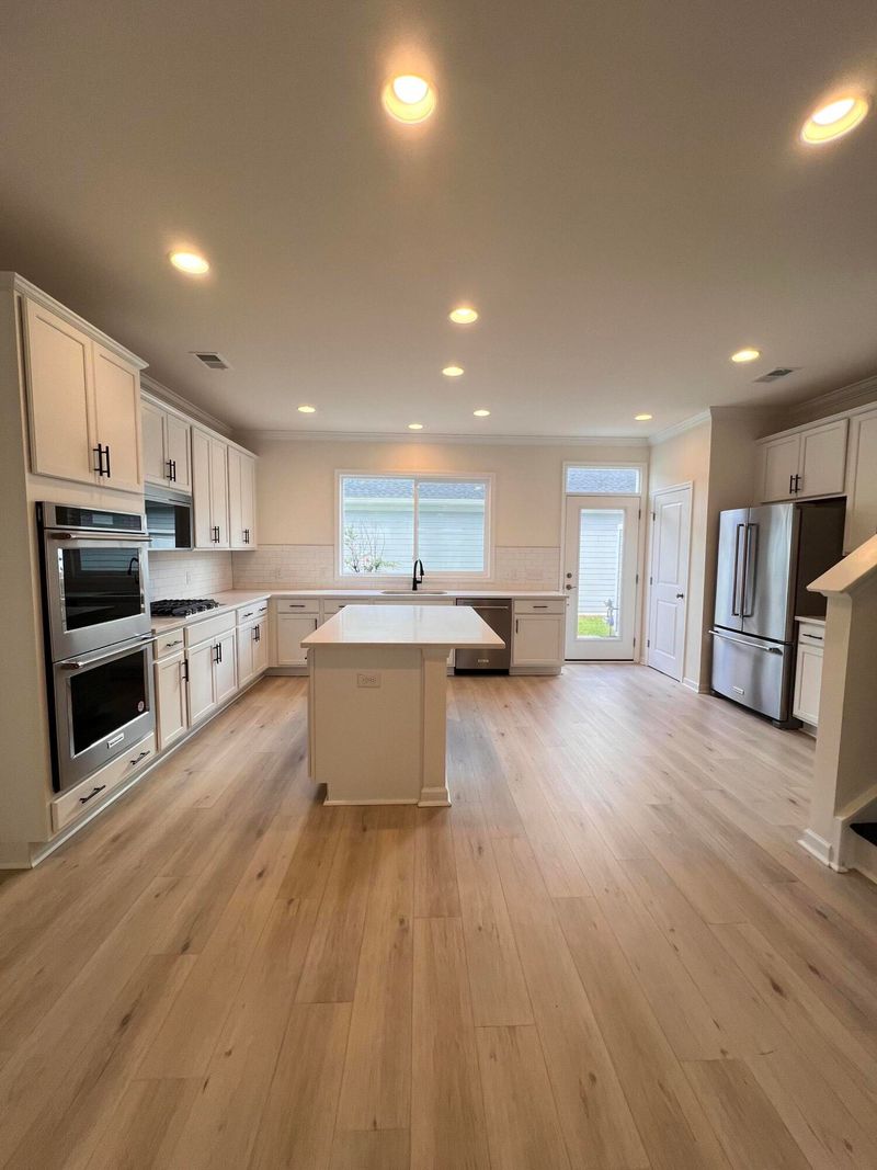 620 Southview Ln, Summerville, SC 29486