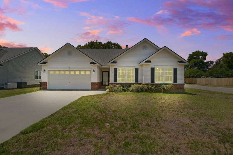 7868 High Maple Cir, North Charleston, SC 29418